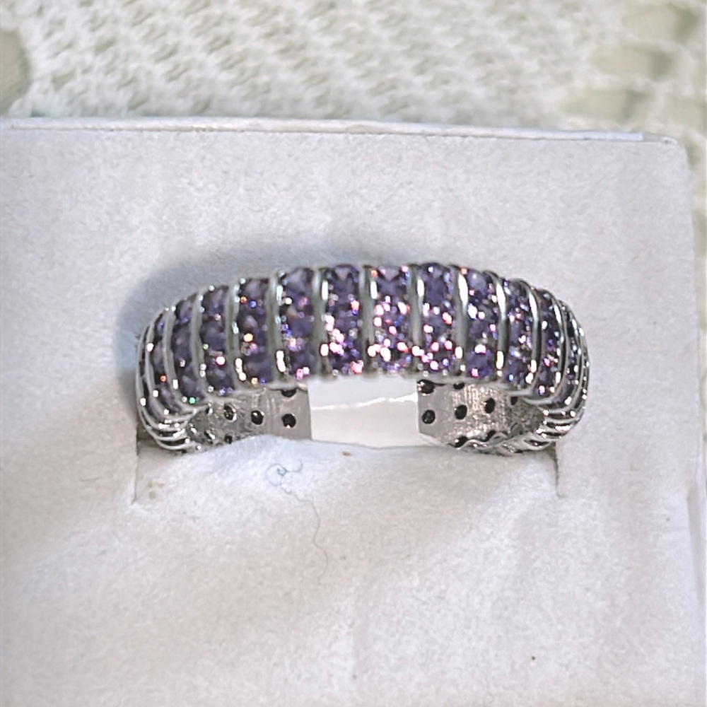 Bomb party ring size 9